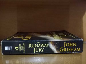 The RUNAWAY JURY John Grisham